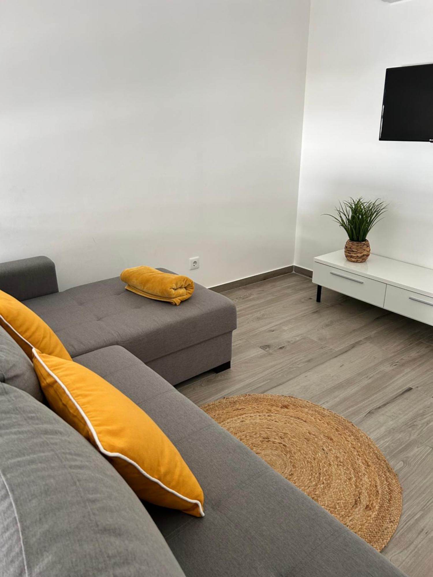 My Beach'S Apartments Poente Nazare Bagian luar foto