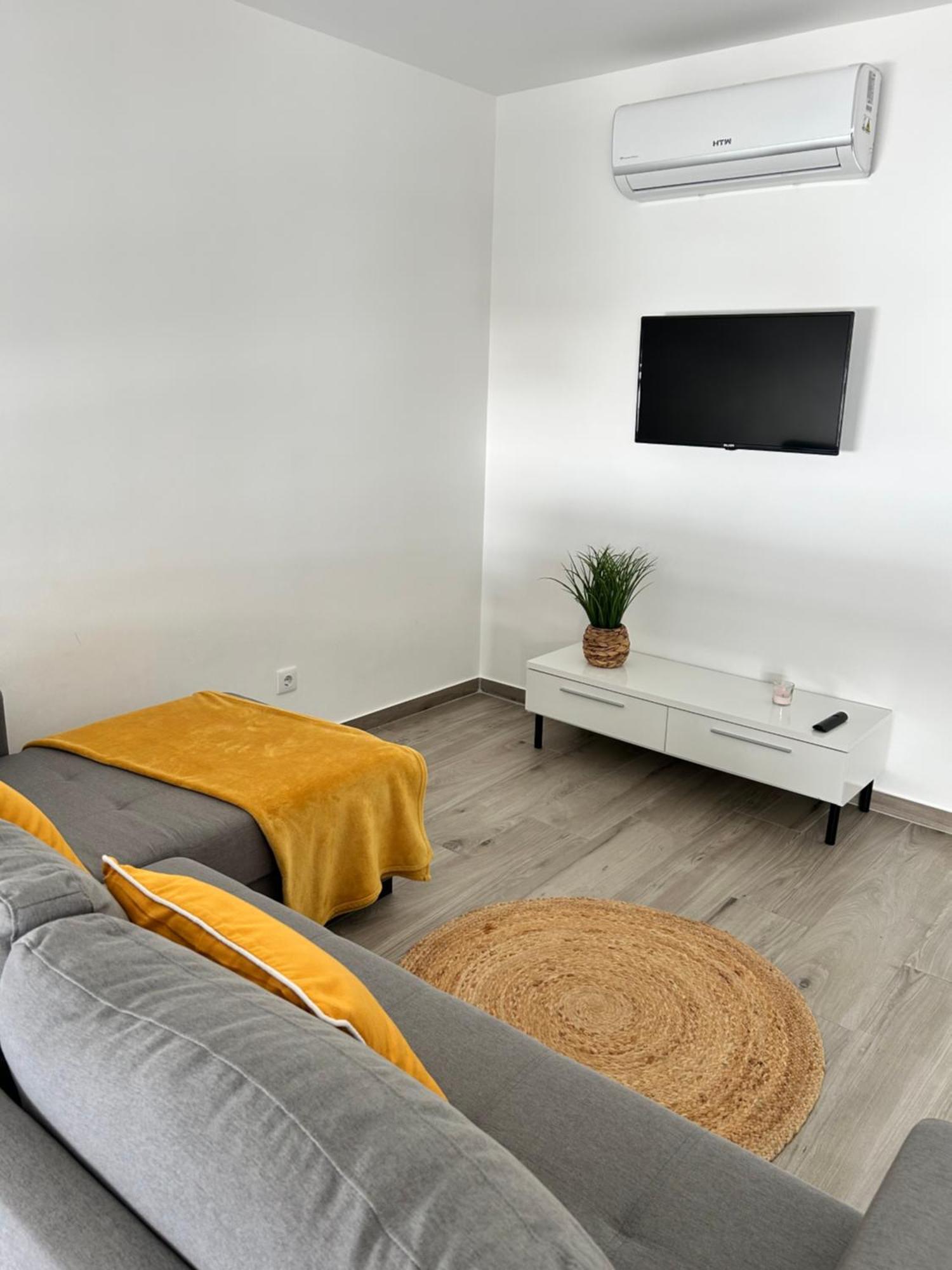 My Beach'S Apartments Poente Nazare Bagian luar foto
