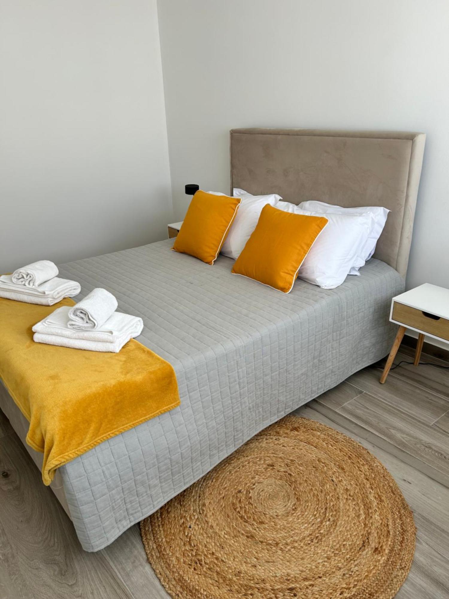 My Beach'S Apartments Poente Nazare Bagian luar foto